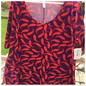 NWT Lularoe 3XL Perfect Tee with pattern